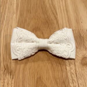 White Dog Bow Tie Canvas/Lace NWOT 4”